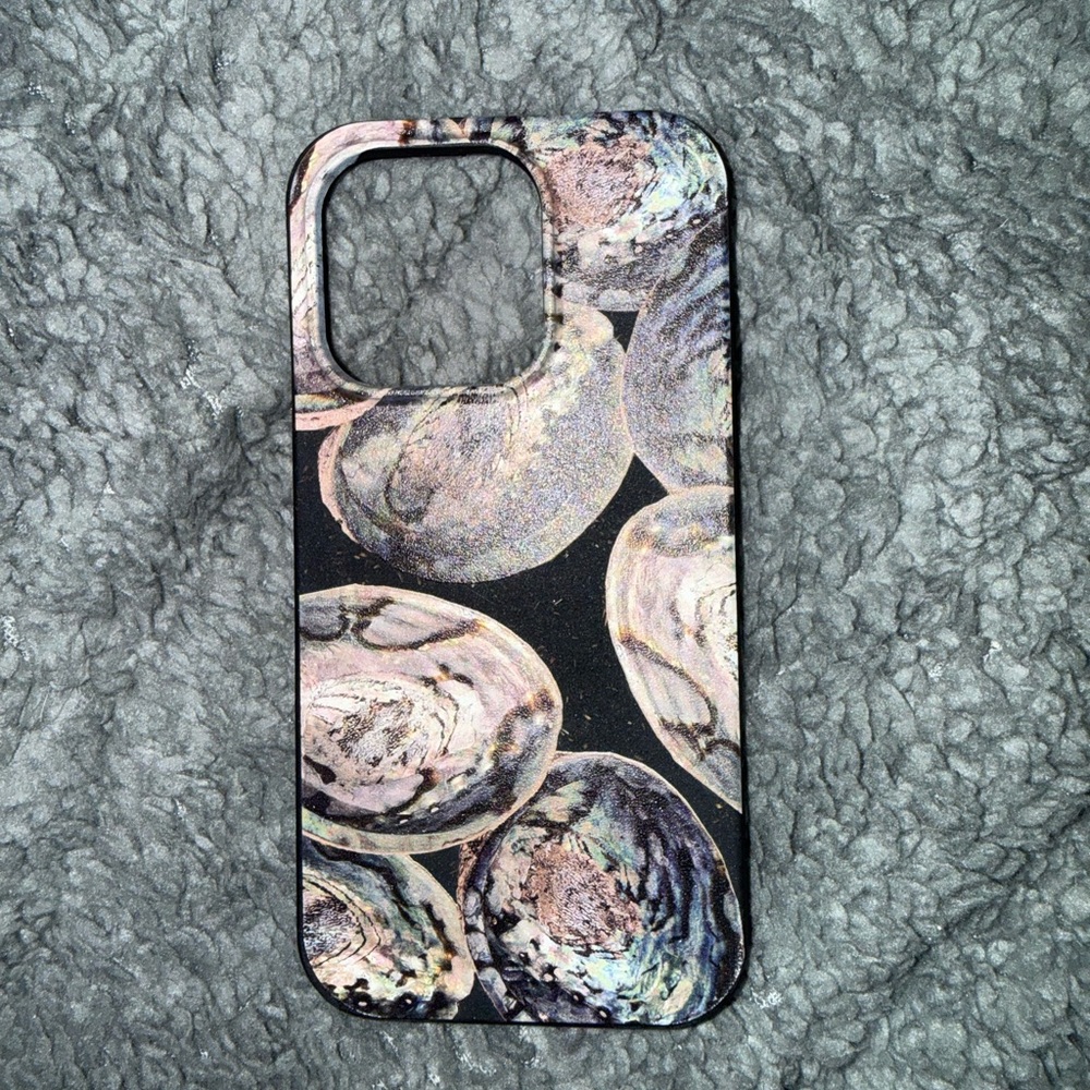 iPhone 16 Pro Pela Case / Abalone